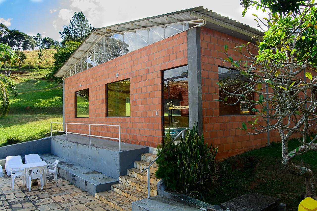Hotel Fazenda Santa Rita Joanopolis Exterior photo